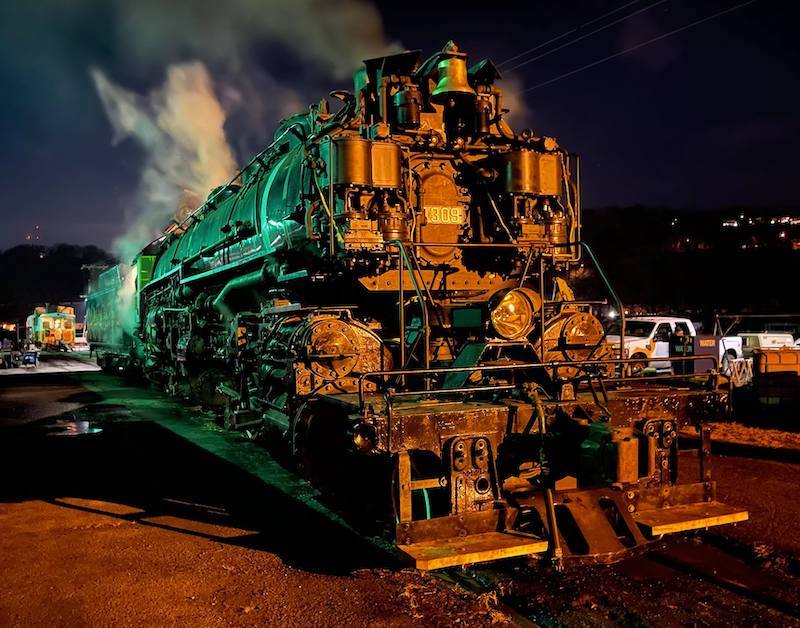 C&O 1309 Moves Under Its Own Power For First Time in 64 Years