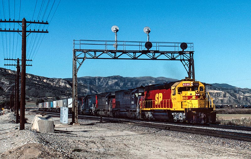SPSF Power In Color: The Southern Pacific & Santa Fe Railroad That Never Was – NEW