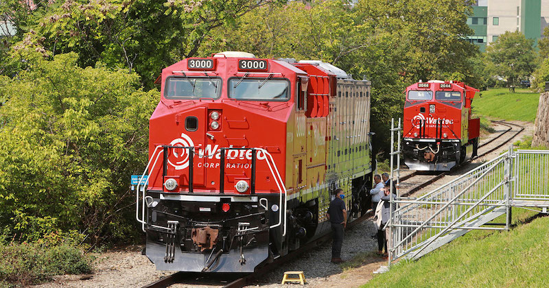 Canadian National Buys Battery Powered Locomotive