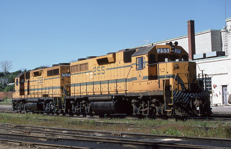 Conway Scenic Acquires Second Maine Central GP38