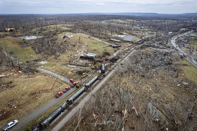 12.11.21 DroneCSX Tornado Derailment at Earlington, KY016 Railfan
