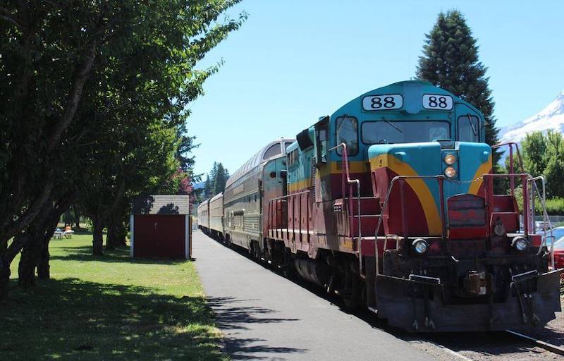 Oregon’s Mount Hood Railroad Sold to Investment Group