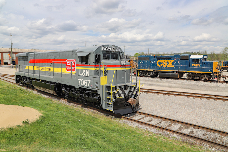 L&N Lives: CSX Paints Donated C30-7 For Kentucky Steam