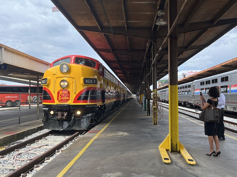 Rail Execs, State Officials Talk Passenger Service on in Louisiana