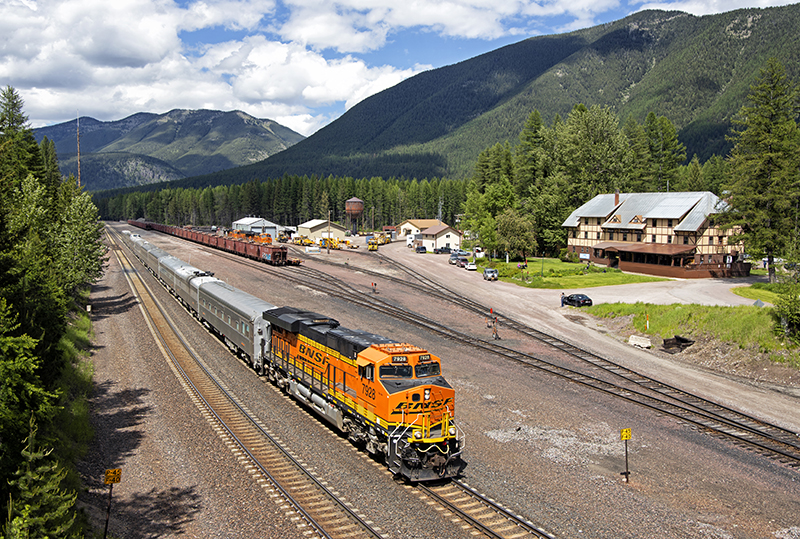Photo Line: BNSF’s Business Train in Montana