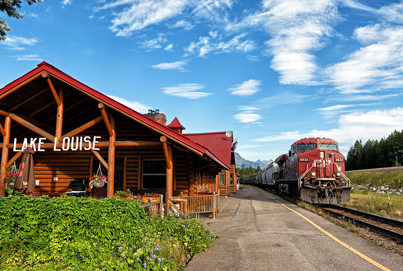 Rocky Mountaineer Buys Lake Louise Depot