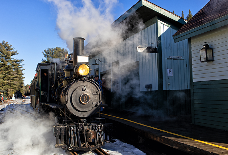 Wiscasset, Waterville & Farmington Looks to Build South