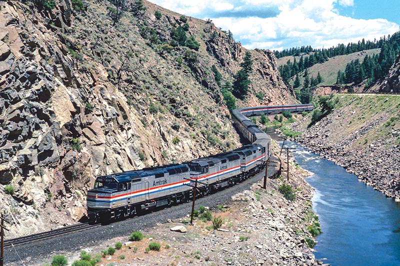 EMD F40PH