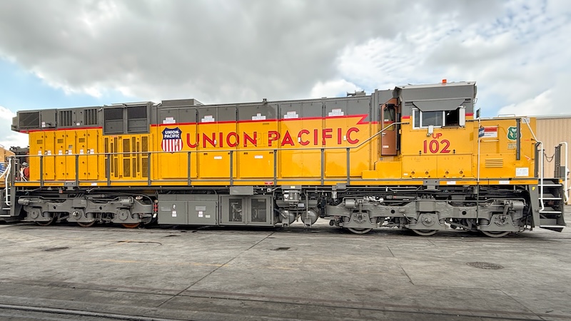 Union Pacific Tests New Battery Locomotives